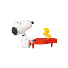 SNOOPY PIANIST